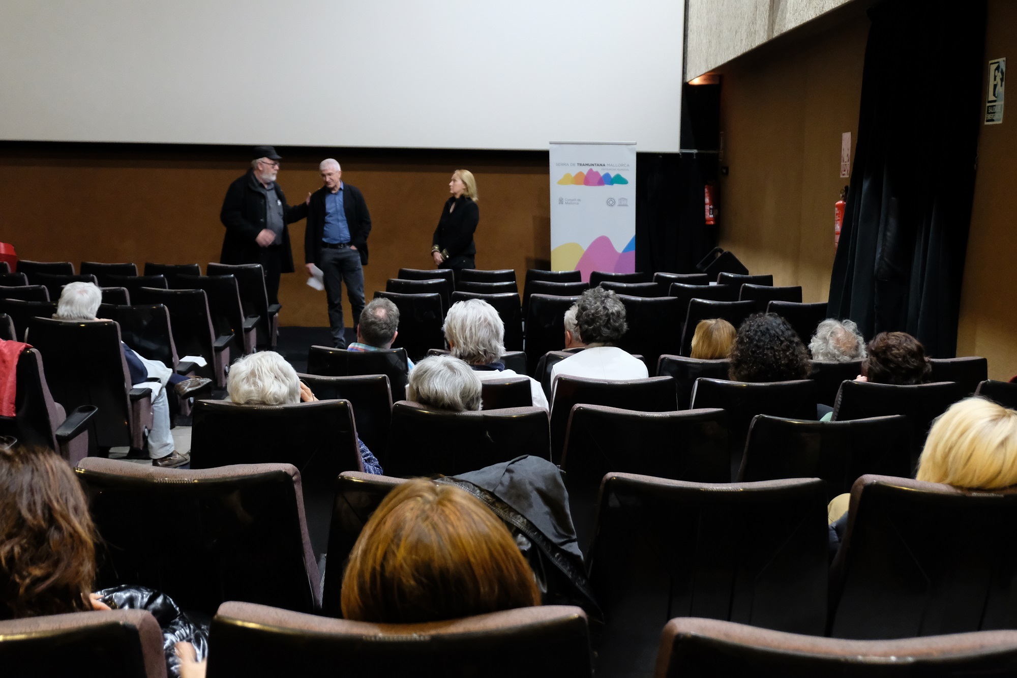 Pedro Barbadillo, Miquel Vadell i Ariane Krampe abans de la projecció de la pel·lícula