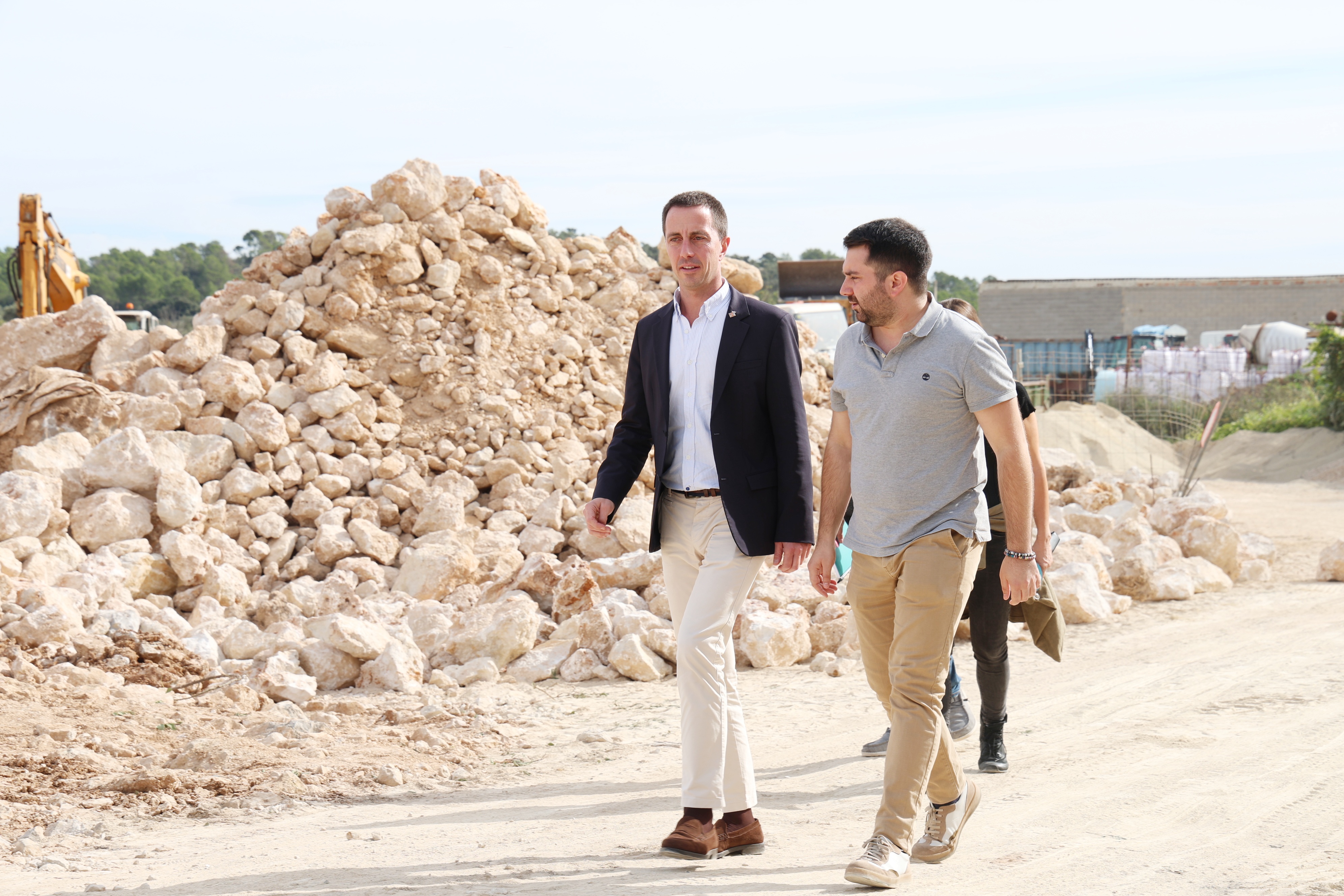 El president del Consell visita les obres de la futura rotonda a la carretera d'Alaró.