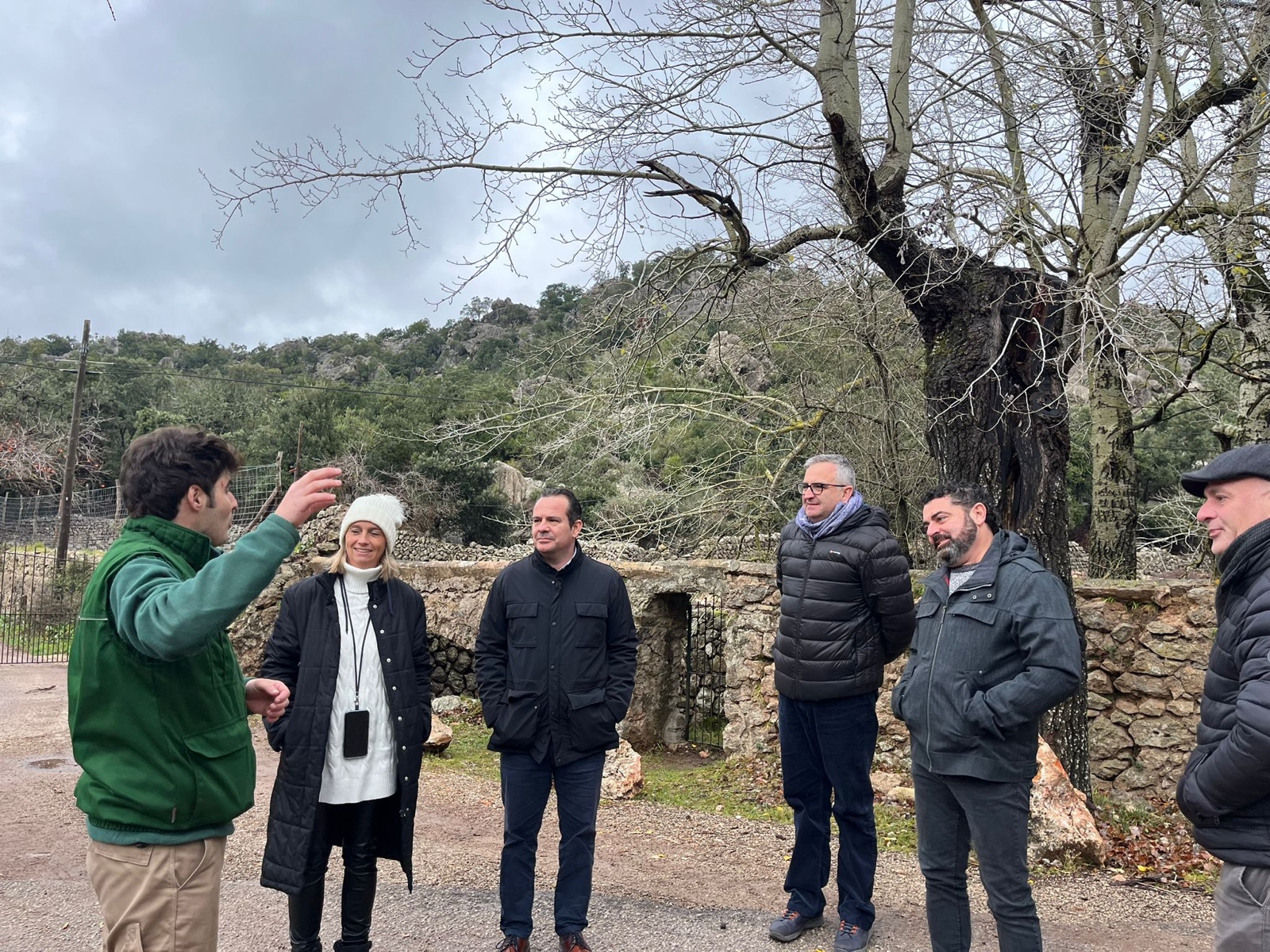 El conseller Fuster visita el molino de Lluc.