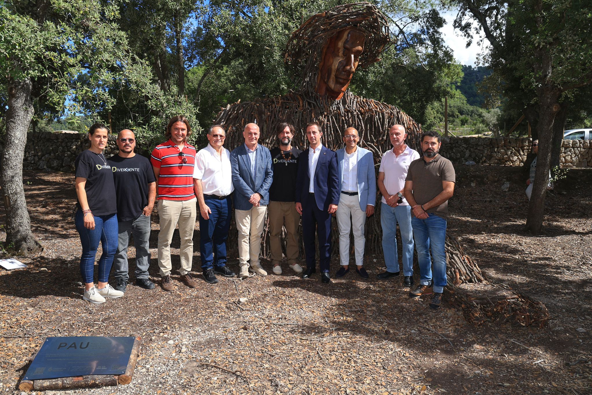 Inauguració de l'escultura <em>Pau</em> al refugi de So n'Amer.