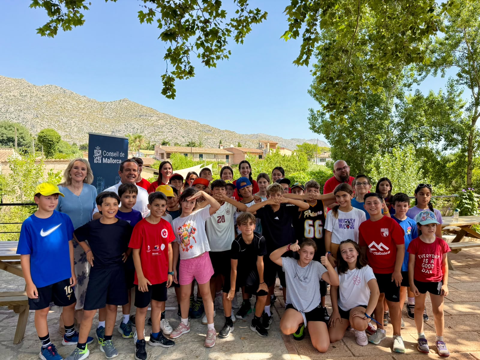 Programa «Joves a la Serra – Estiu 2026».