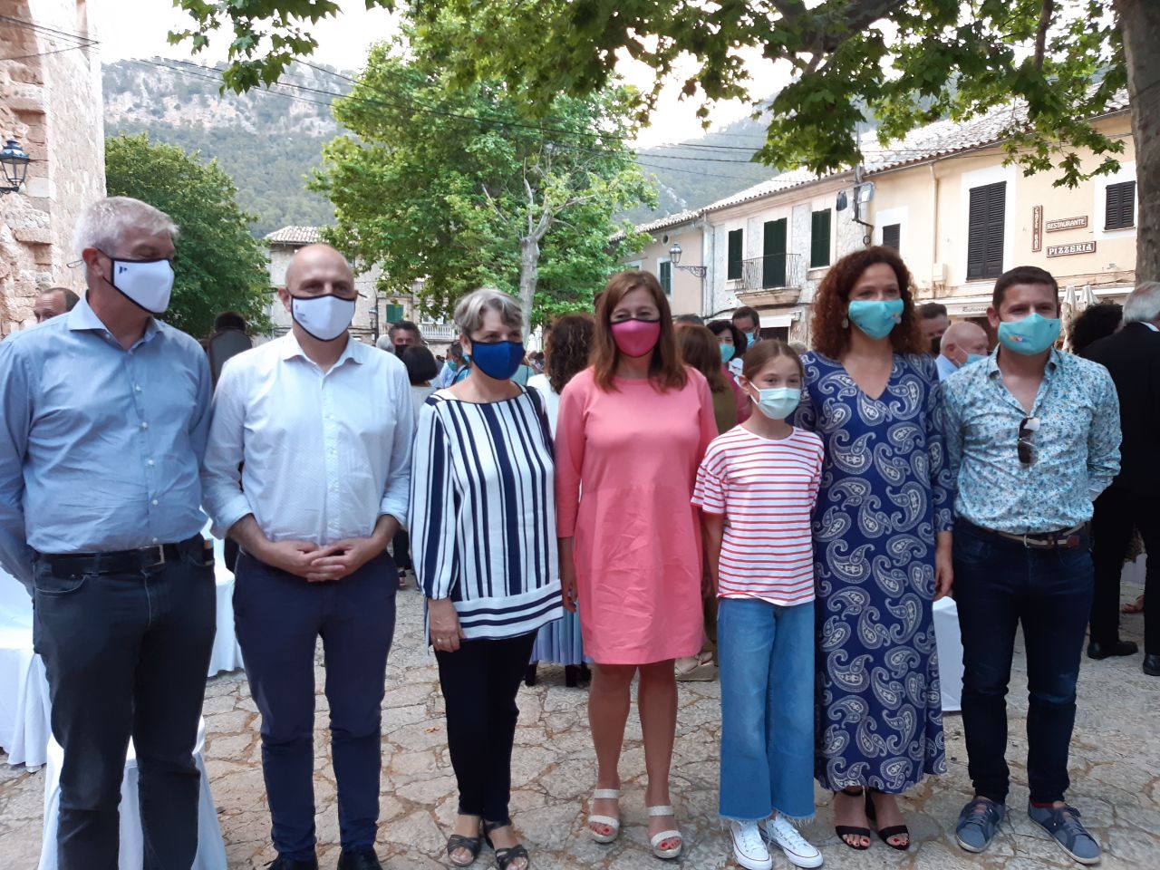 Las presidentas Cladera y Armengol con el equipo impulsor de la declaración de la Serra de Tramuntana como Patrimonio Mundial de la UNESCO.