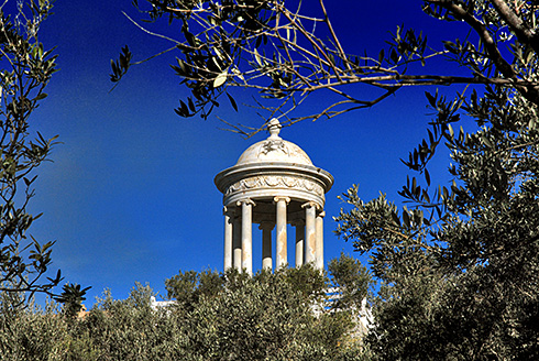 A little temple at Son Marroig © Photo: Gabriel Lacomba