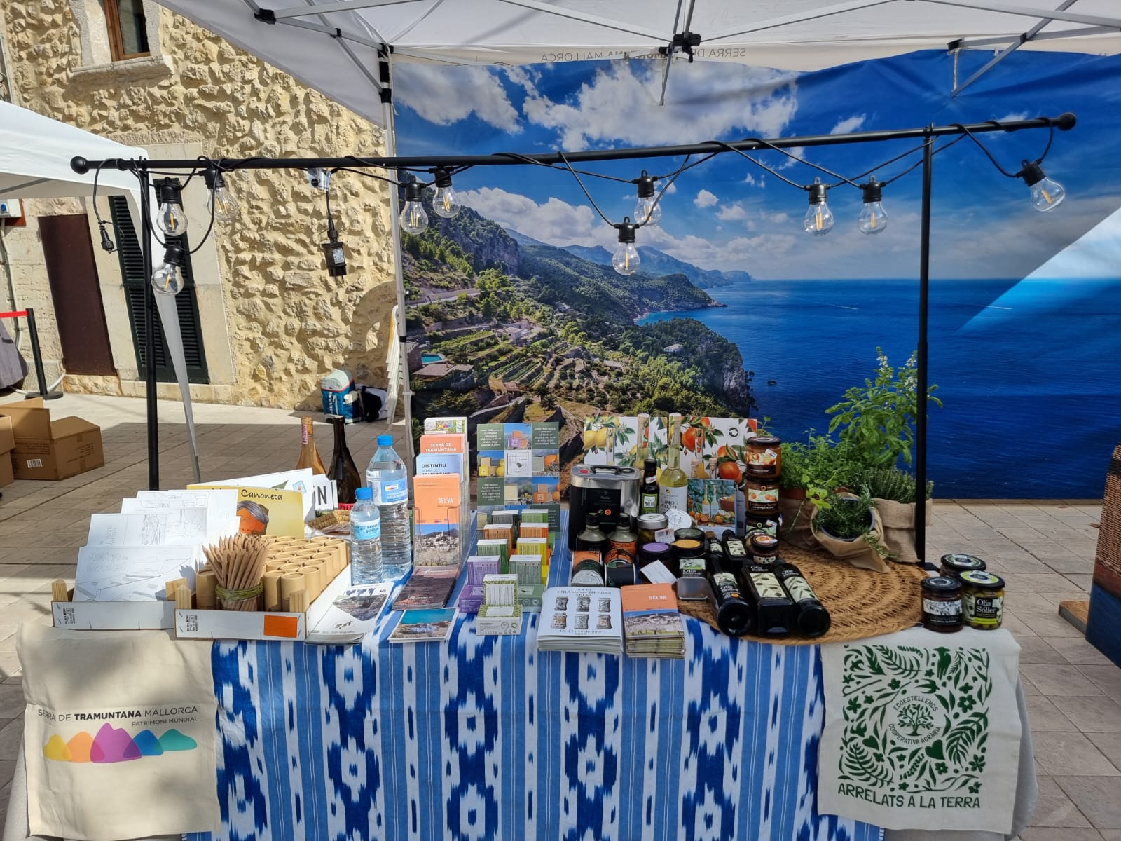 Envelat informatiu a les fires municipals