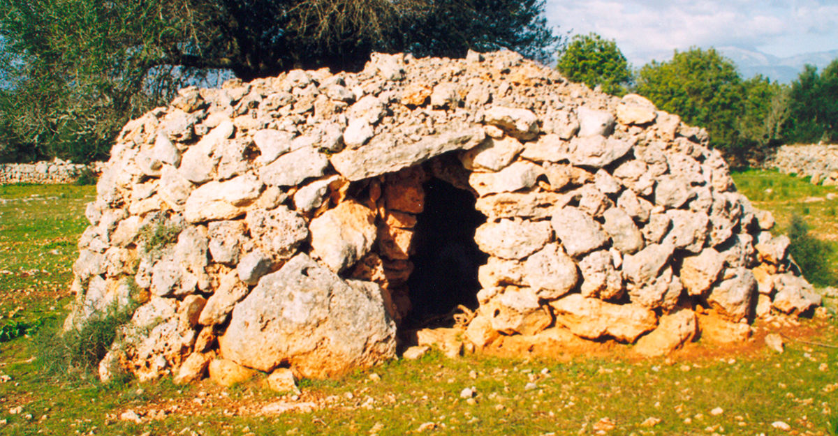 Huts and charcoal furnaces